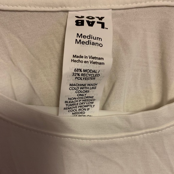 Crop top - Picture 2 of 3